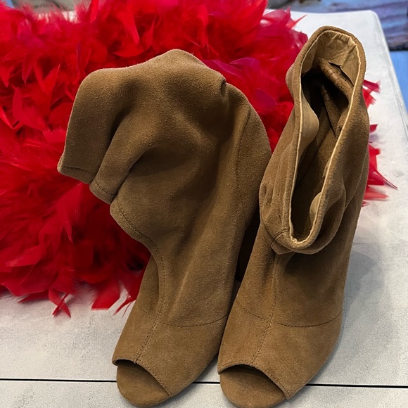 Chinese Laundry Ankle Boots NWOT - Picture 3 of 4